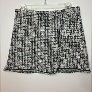 Max Studio Black and White Tweed Skirt